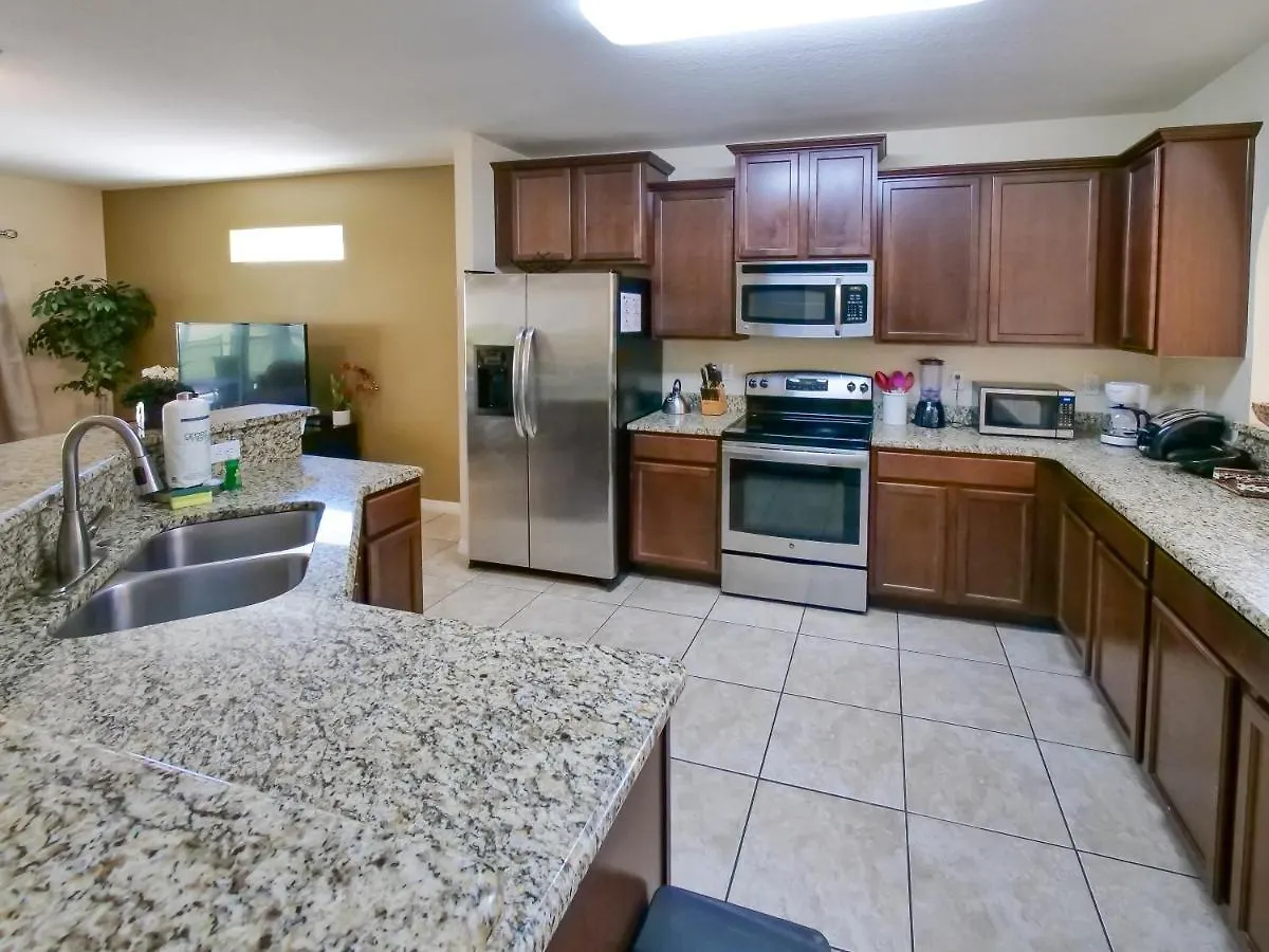 5br 5 Bath Pvt Pool Bbq 11min 2744ft *