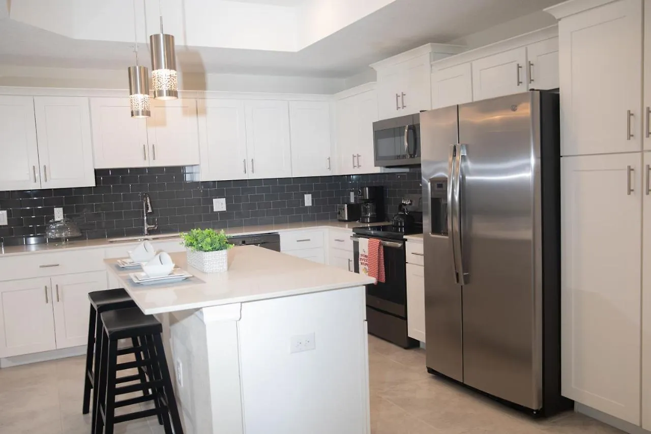 3 Bed 4 Miles - *