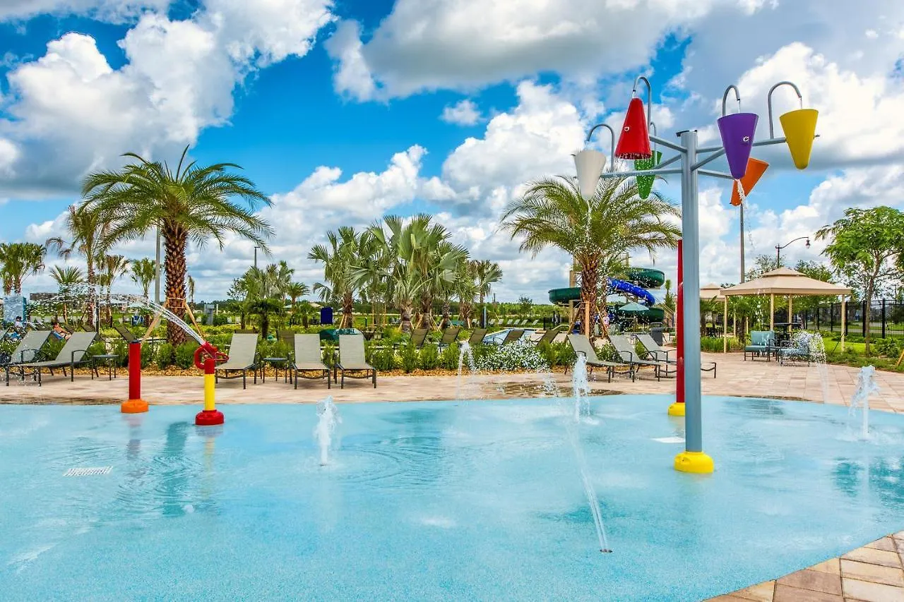 Pleasant Near With Private Pool Hunters Creek