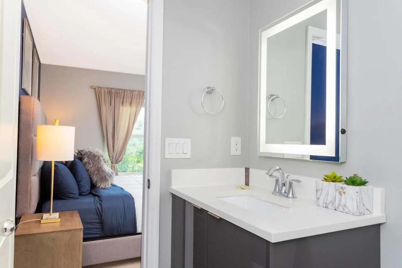 Fun Vacation Close To Disney And Outlets At Le Reve 4449