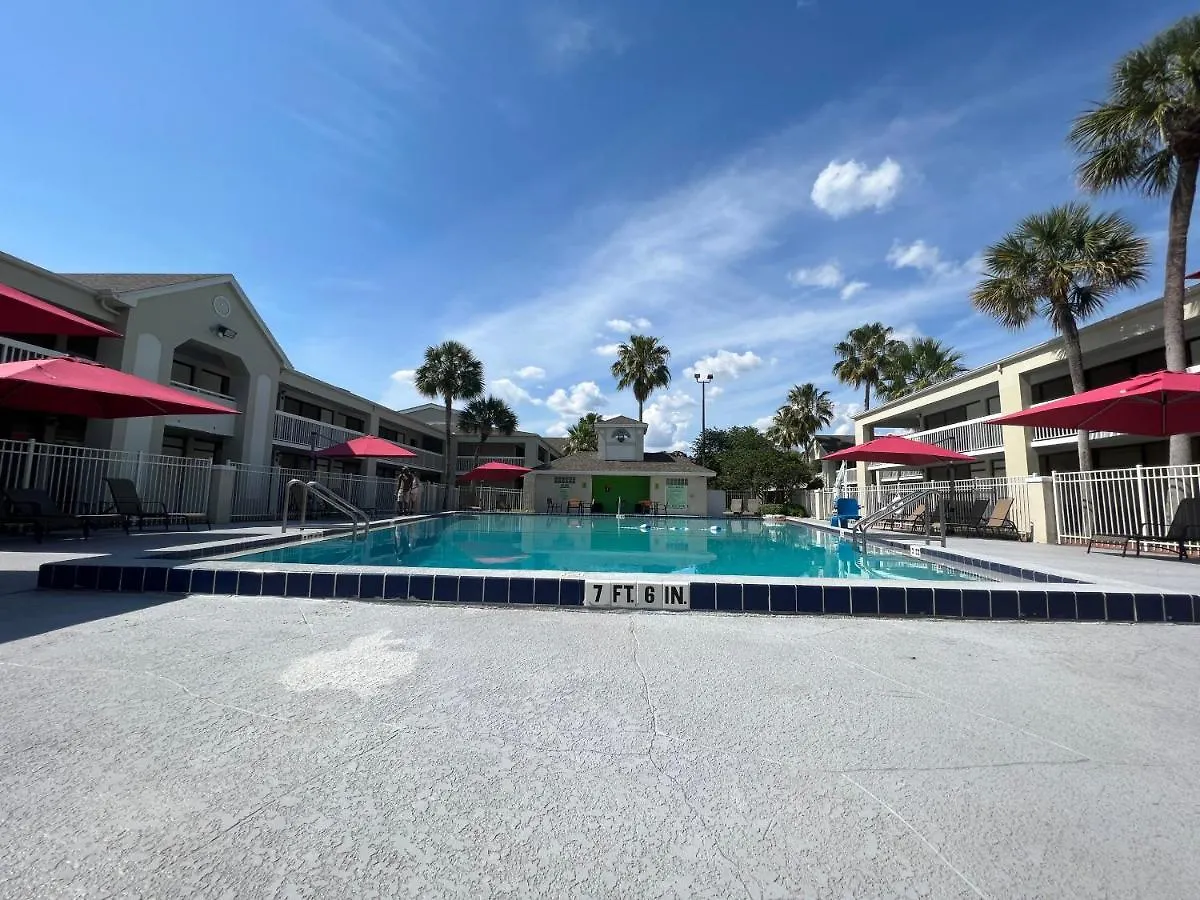 Near 4 People Hotel Kissimmee