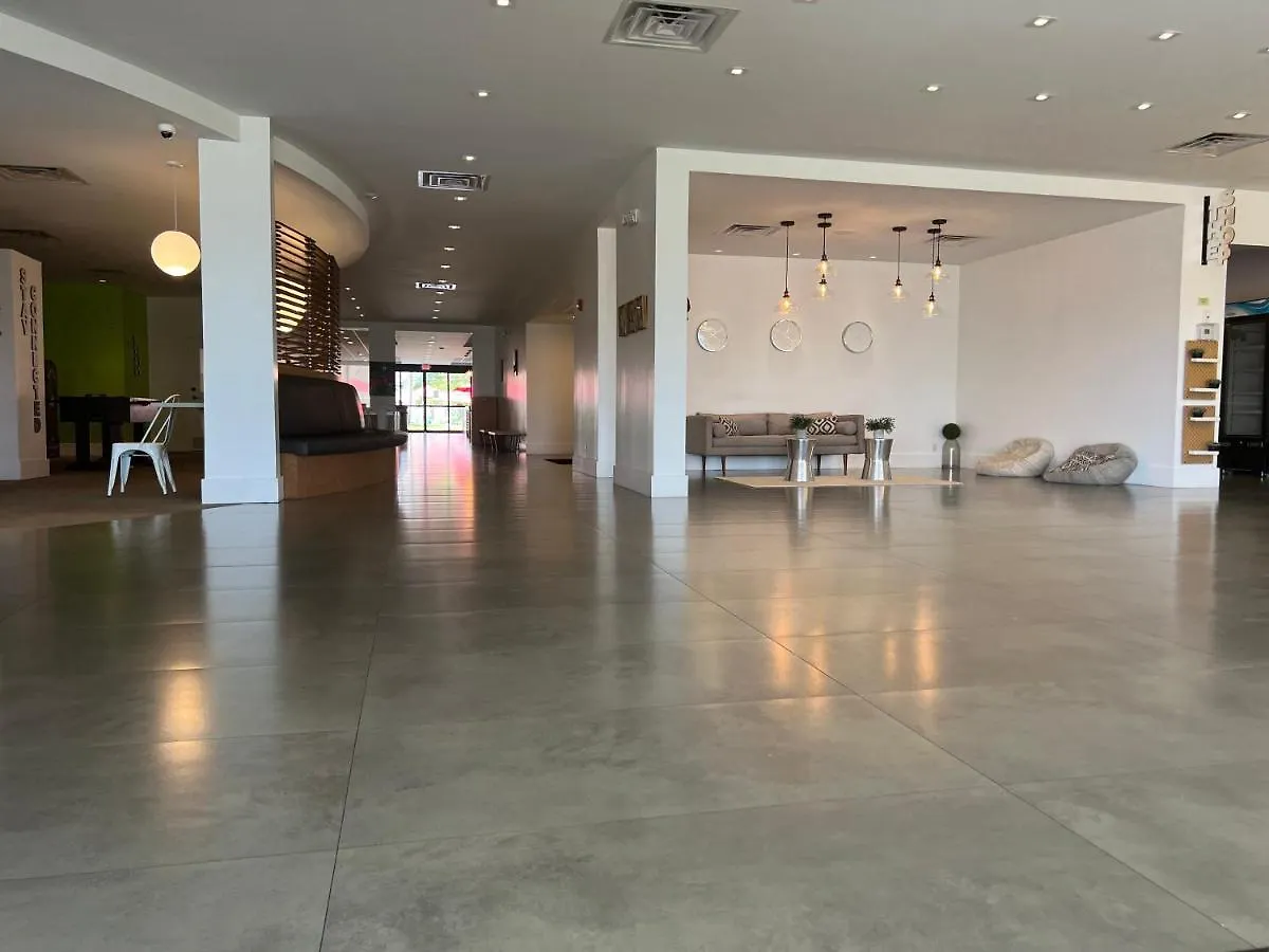 Hotel Near 4 People