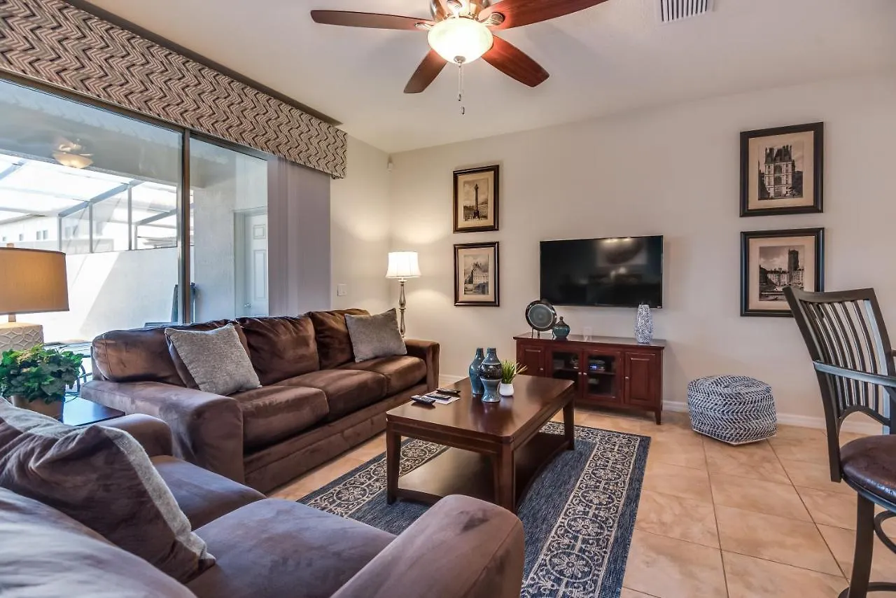 Townhome Wprivate Pool & Free On-site Water Park *