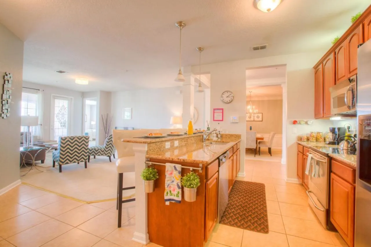 Apartmán Stunning Lakeview Wprivate Balcony