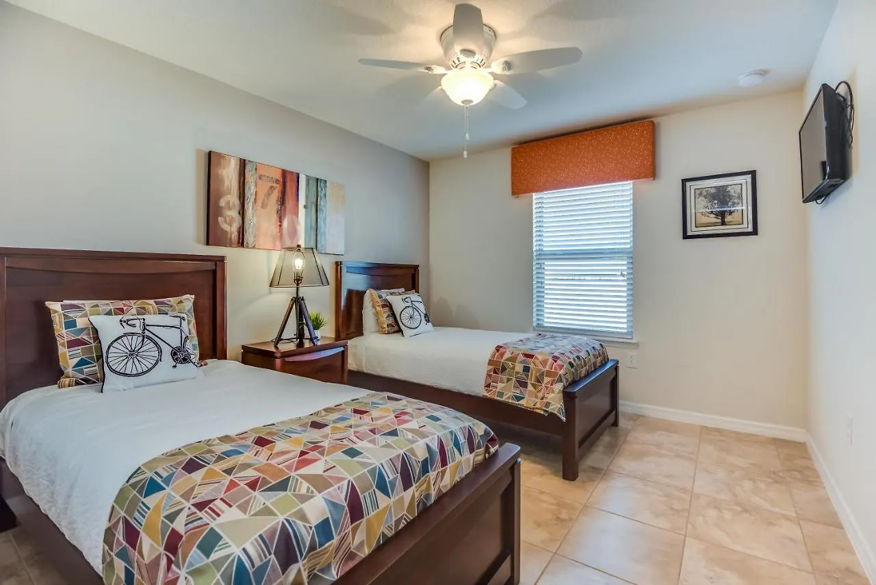 Holiday home Townhome Wprivate Pool & Free On-site Water Park