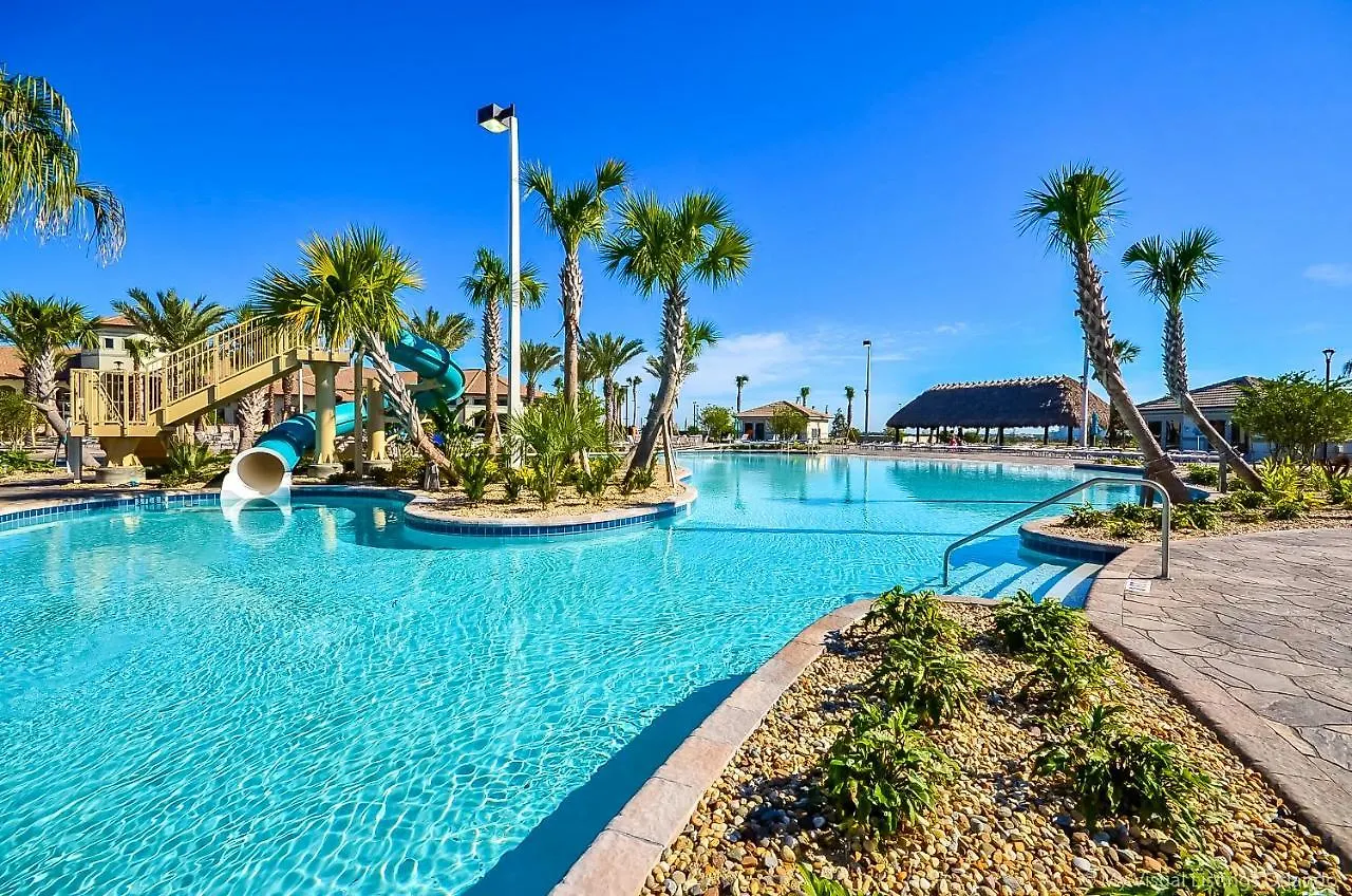 Large Villa, Private Poolgame Roommovie Theater Holiday home