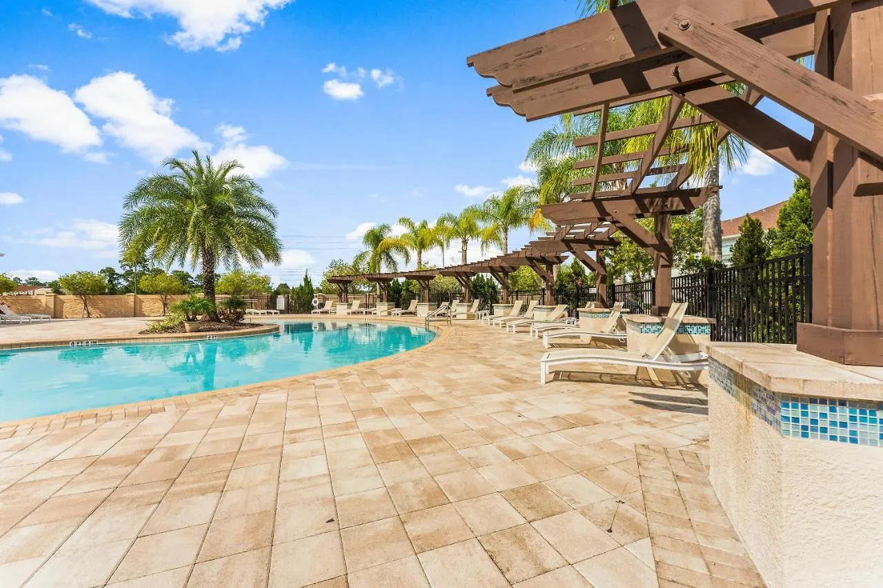 4br Community Pool Across The Street Wl8989