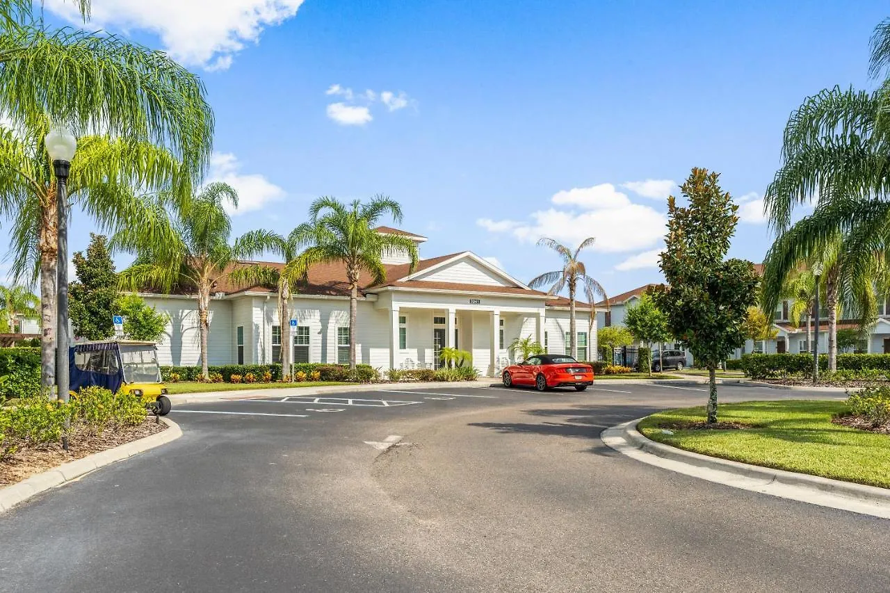 Holiday home 4br Community Pool Across The Street Wl8989