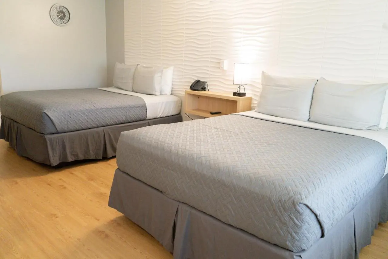 Hotel Near 4 People 3*