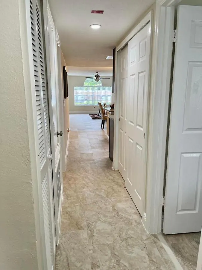 Apartment Grand Deluxe 3br Near Parks *