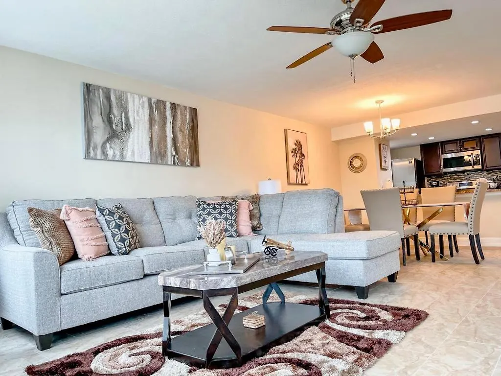 Apartment Grand Deluxe 3br Near Parks *