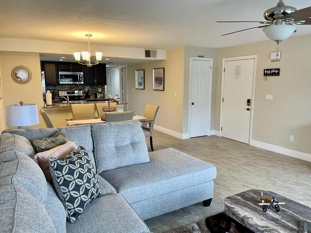 Grand Deluxe 3br Near Parks