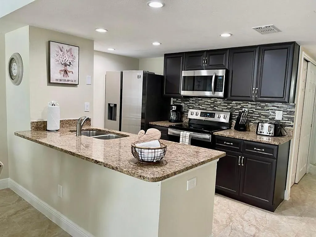 Grand Deluxe 3br Near Parks