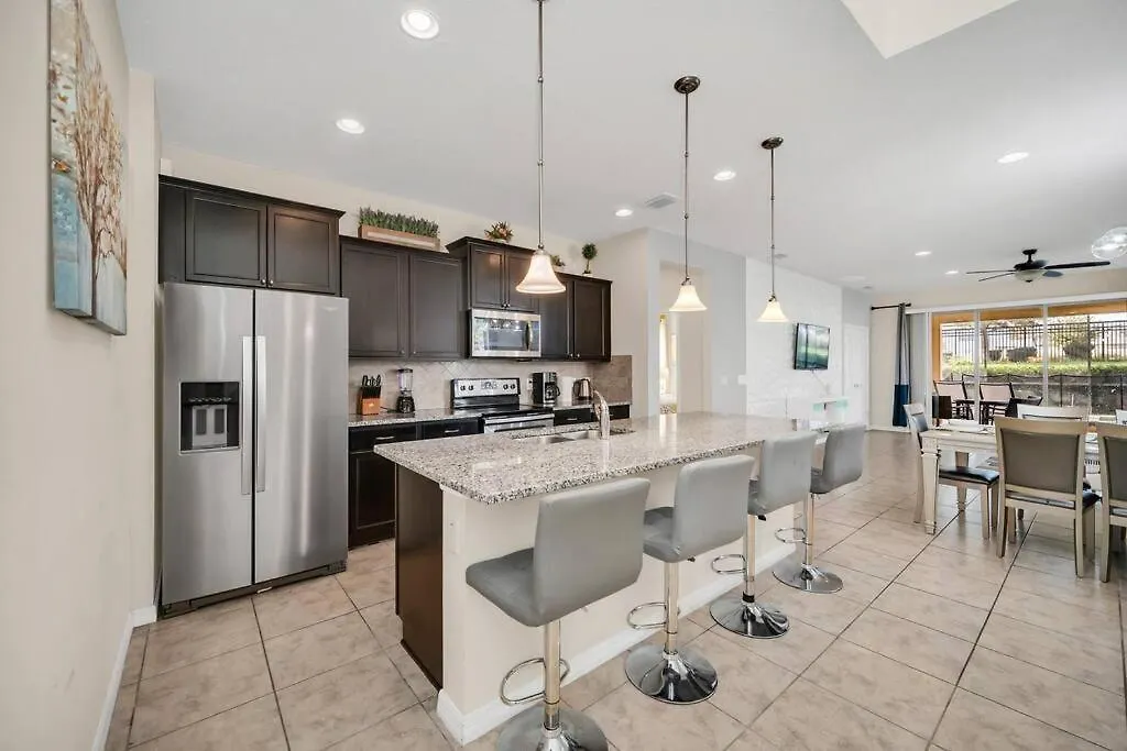 Disney Modern 6 Bedroom Vacation W/ Pool &hot Tub *