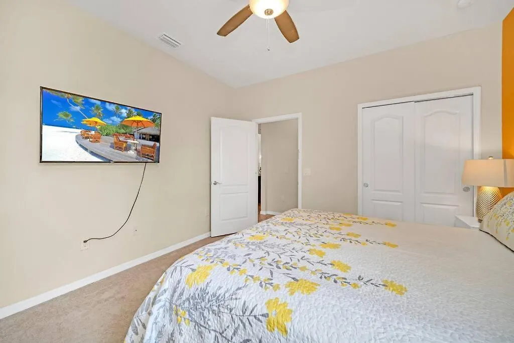Holiday home Disney Modern 6 Bedroom Vacation W/ Pool &hot Tub