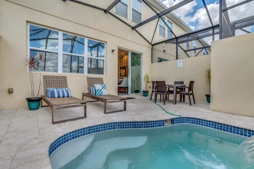 Holiday home 4 Bed Townhome With Private Pool Near Disney! Townhouse Kissimmee