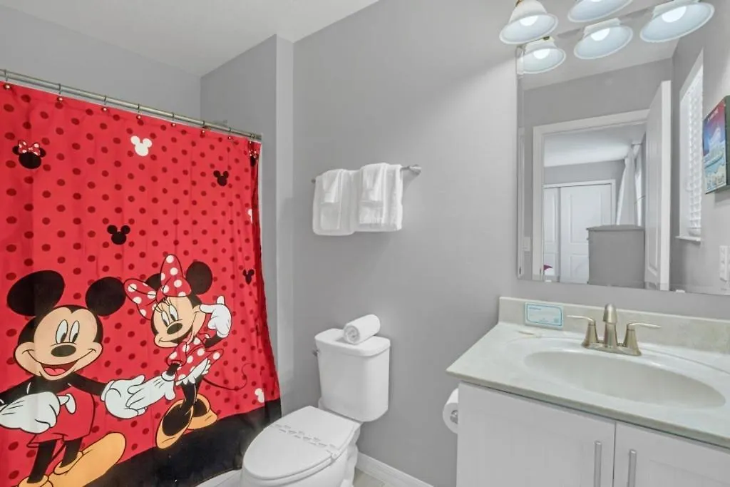 4 Bed Townhome With Private Pool Near Disney! Townhouse *
