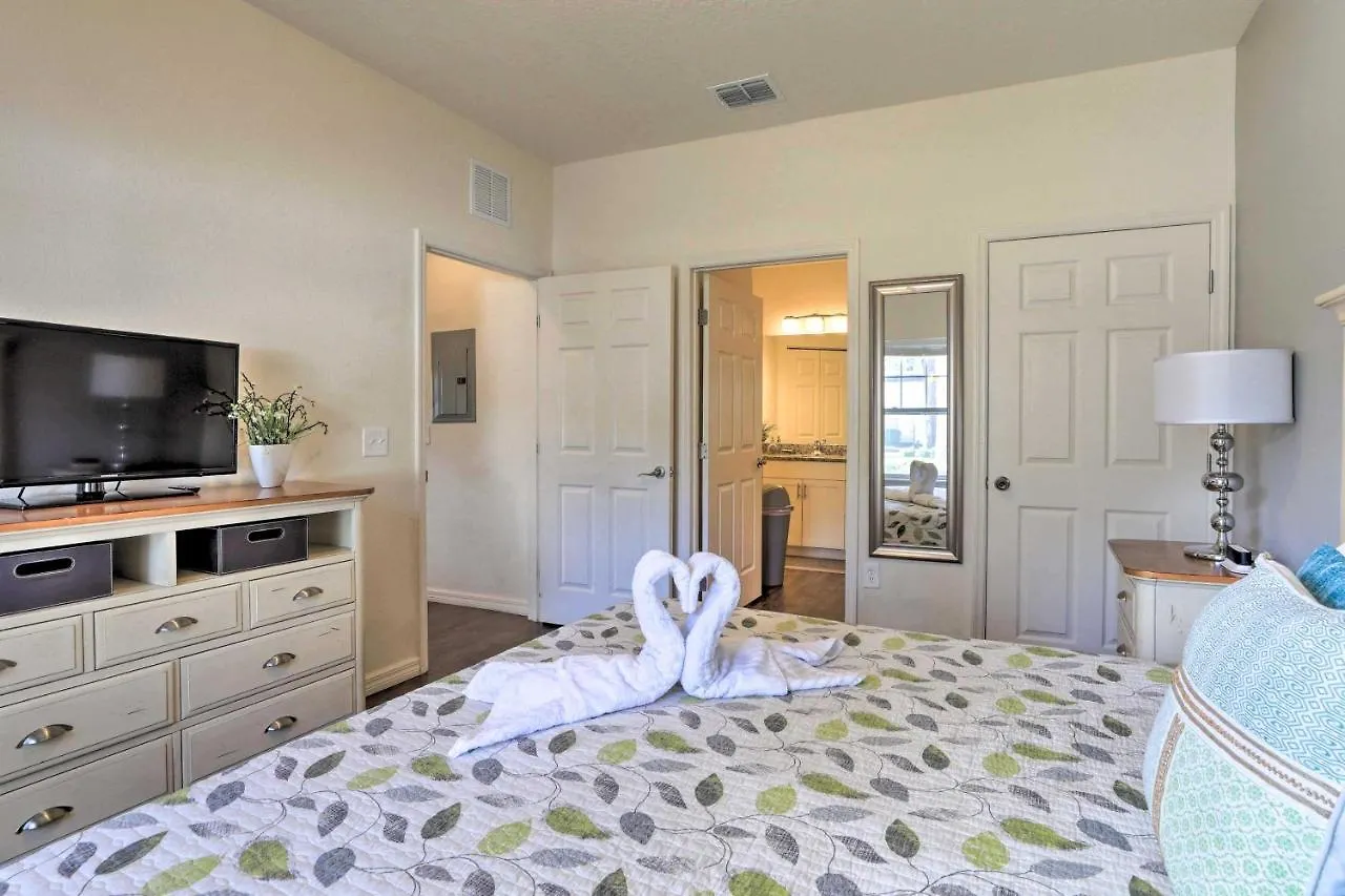 Lucaya Village Townhome With Pool, 6 Mi To Disney! * Kissimmee