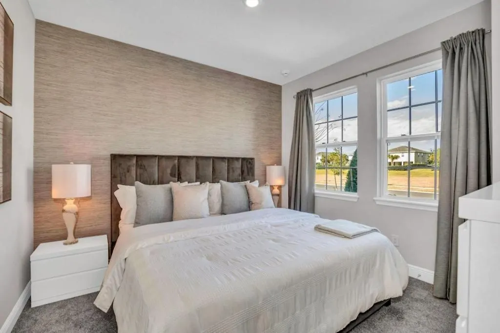 Villa 10 Bed Movie Theater Room, Pool, Games Kissimmee