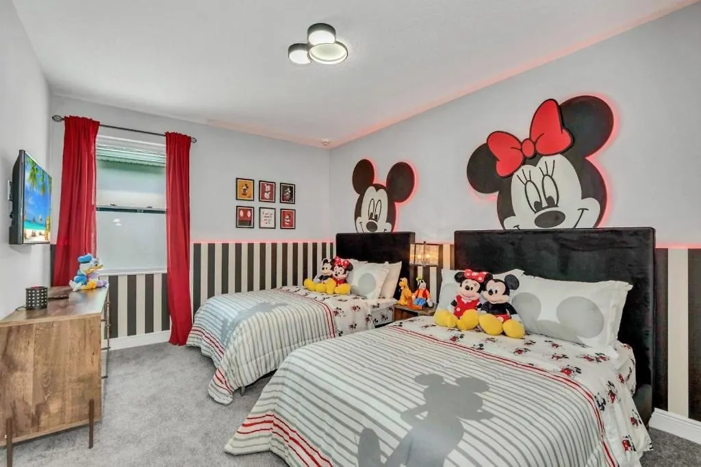10 Bed Movie Theater Room, Pool, Games