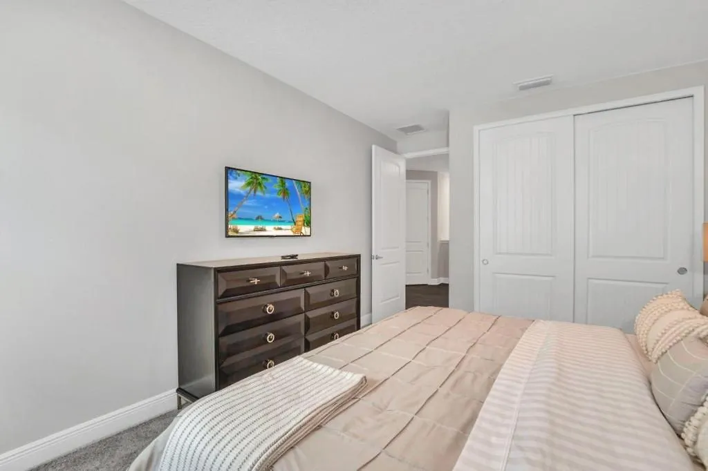 10 Bed Movie Theater Room, Pool, Games