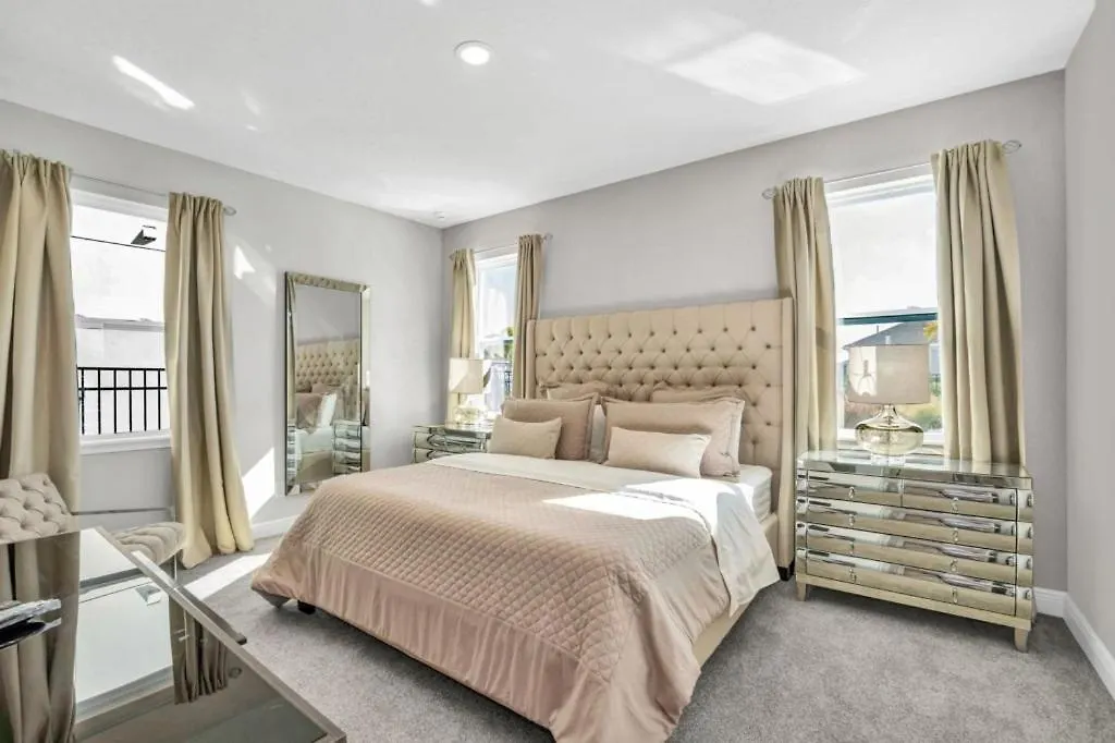 10 Bed Movie Theater Room, Pool, Games *