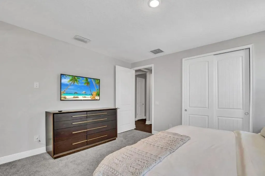 10 Bed Movie Theater Room, Pool, Games Villa *