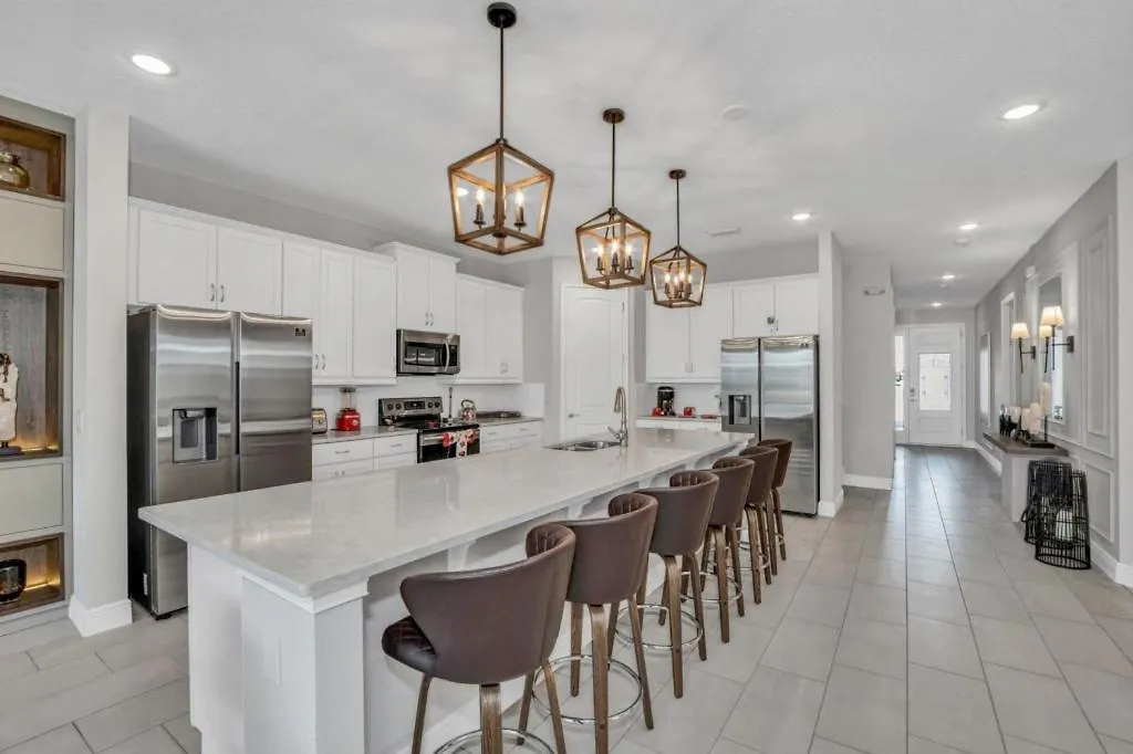 10 Bed Movie Theater Room, Pool, Games Villa