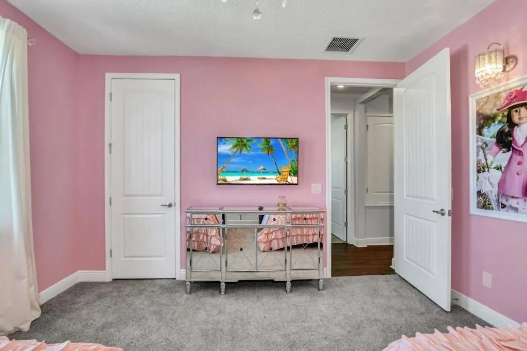10 Bed Movie Theater Room, Pool, Games