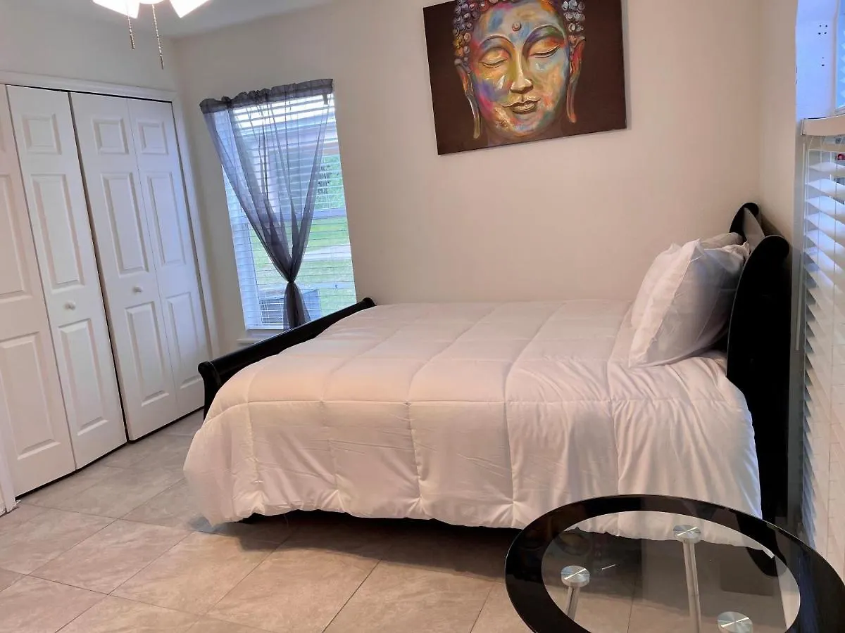 Cozy Spacious 4bd With Garden Tub Near Holiday home Kissimmee