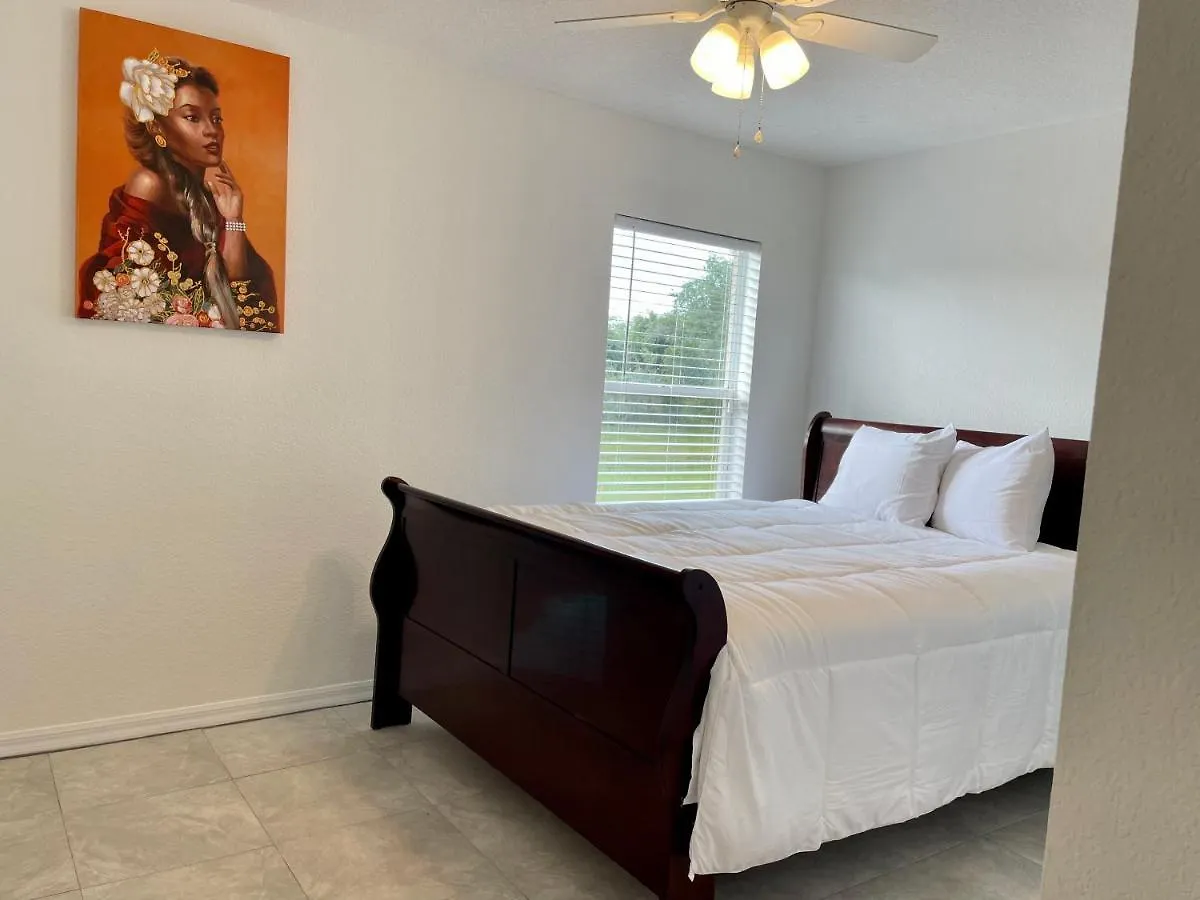 Cozy Spacious 4bd With Garden Tub Near Holiday home