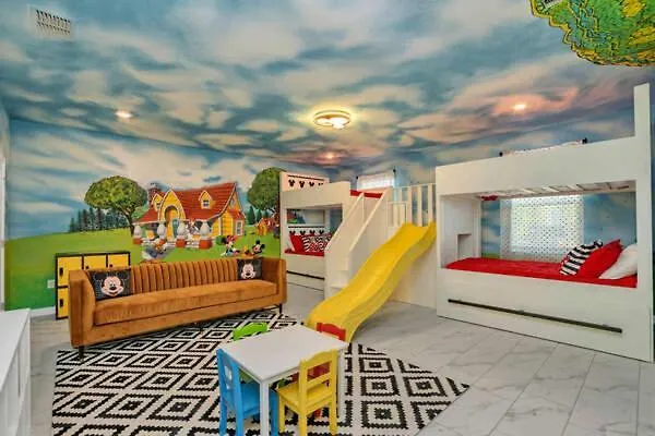 Decorated 8min Disneyworld Pool/spa Sleeps 22 *