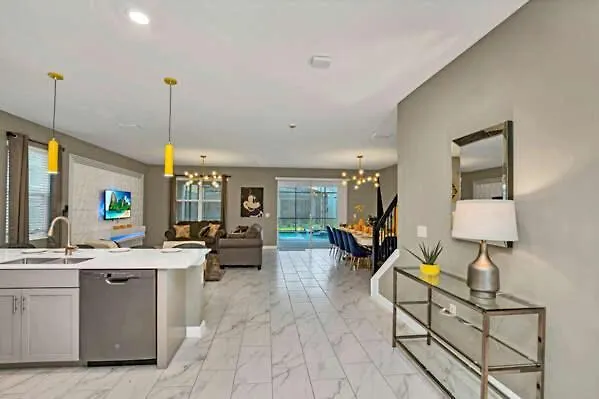 Decorated 8min Disneyworld Pool/spa Sleeps 22 Holiday home Kissimmee