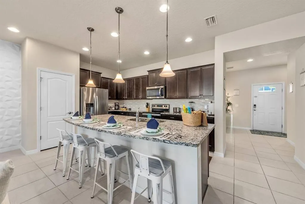 Amazing 5 Bedrooms With Pool/bbq Near * Kissimmee