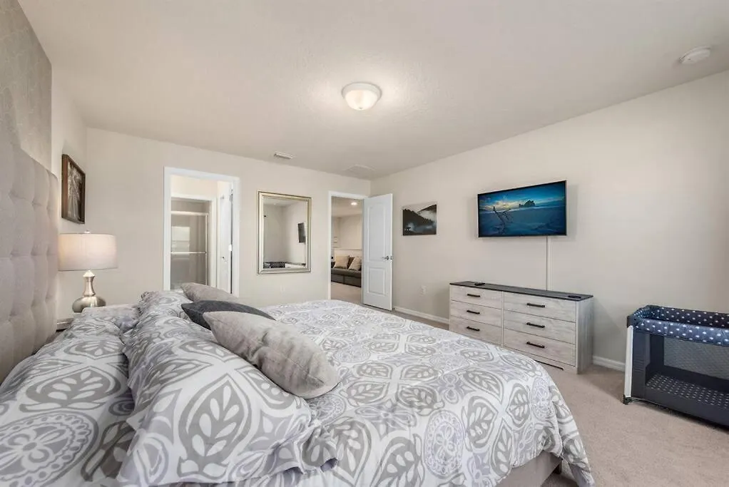 Amazing 5 Bedrooms With Pool/bbq Near Villa Kissimmee
