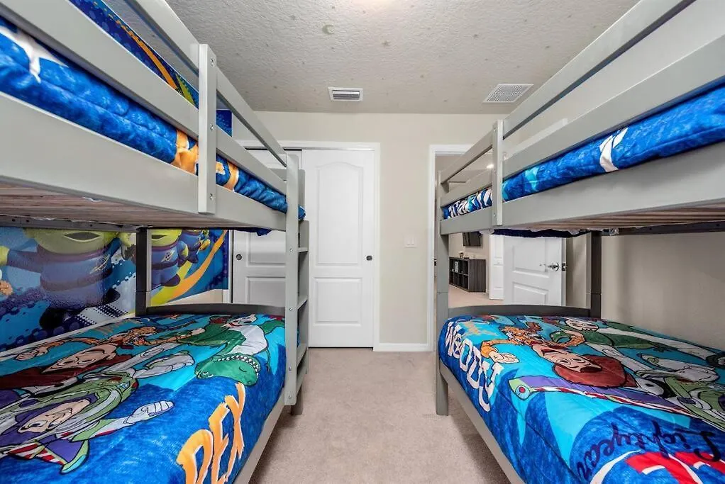 Amazing 5 Bedrooms With Pool/bbq Near *