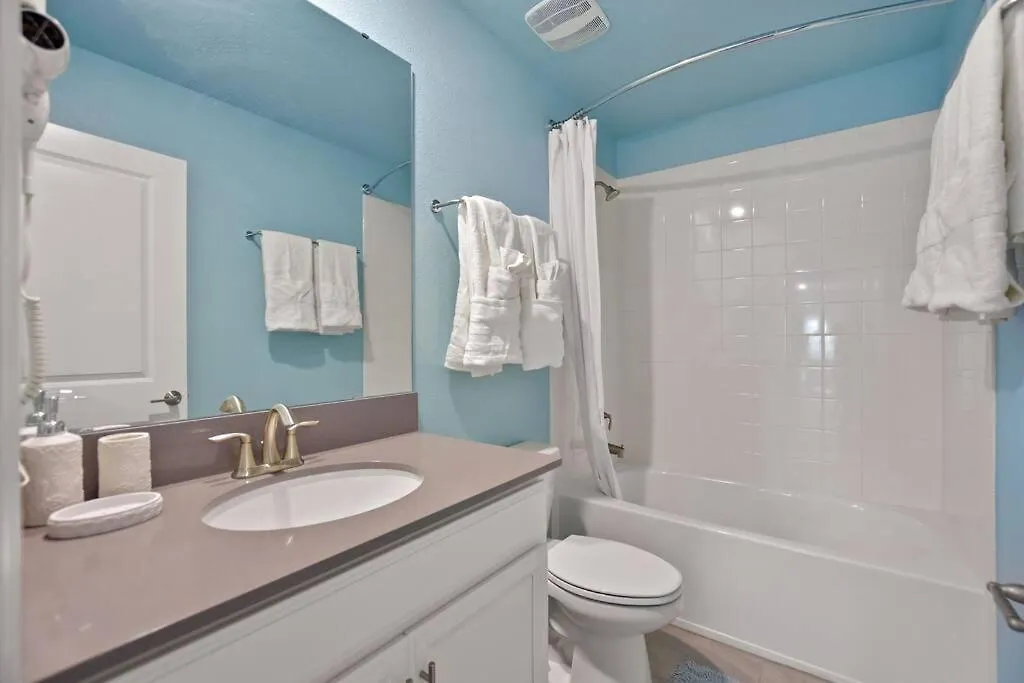 Luxury Near 8 Bedroom Private Pool & Playground Villa *