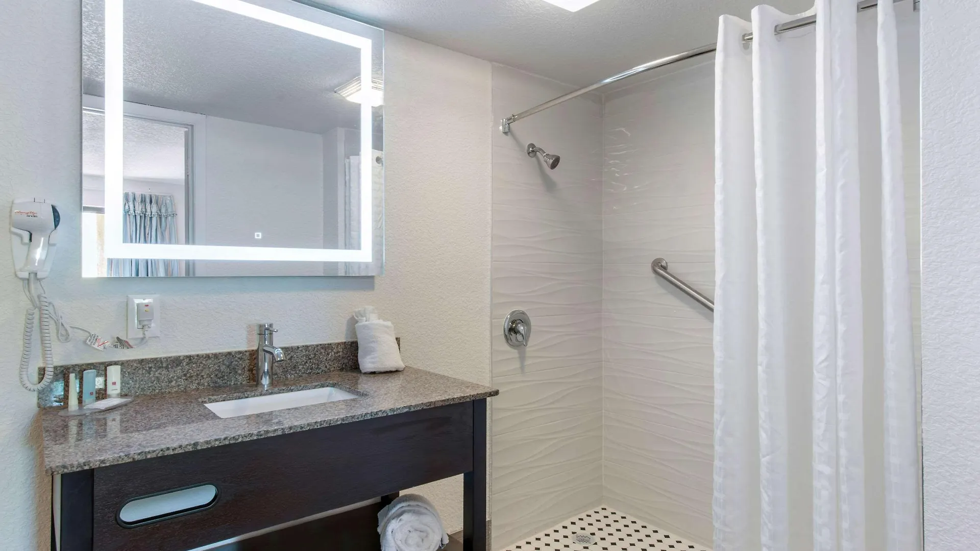 Clarion & Kissimmee-lake Buena Vista South 3* كيسيمي