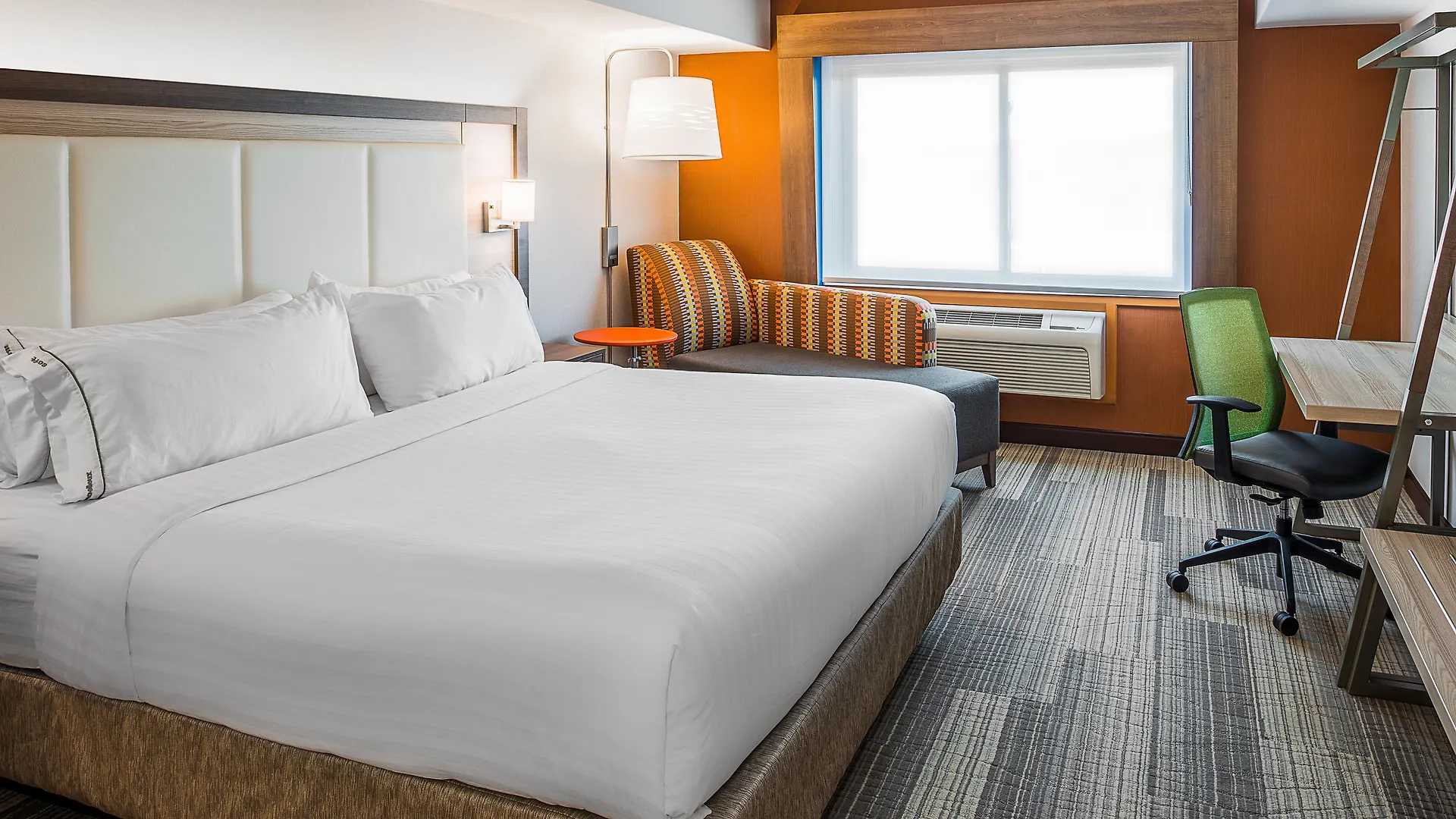 Express & S Buena Vista By Ihg Hotel Kissimmee