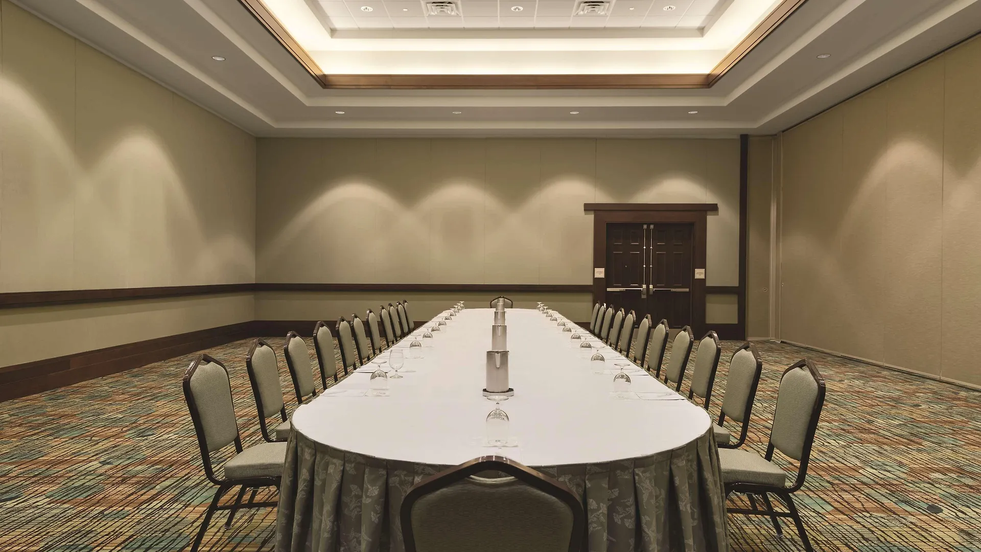 Hotel Embassy By Hilton Orlando Lake Buena Vista South Kissimmee