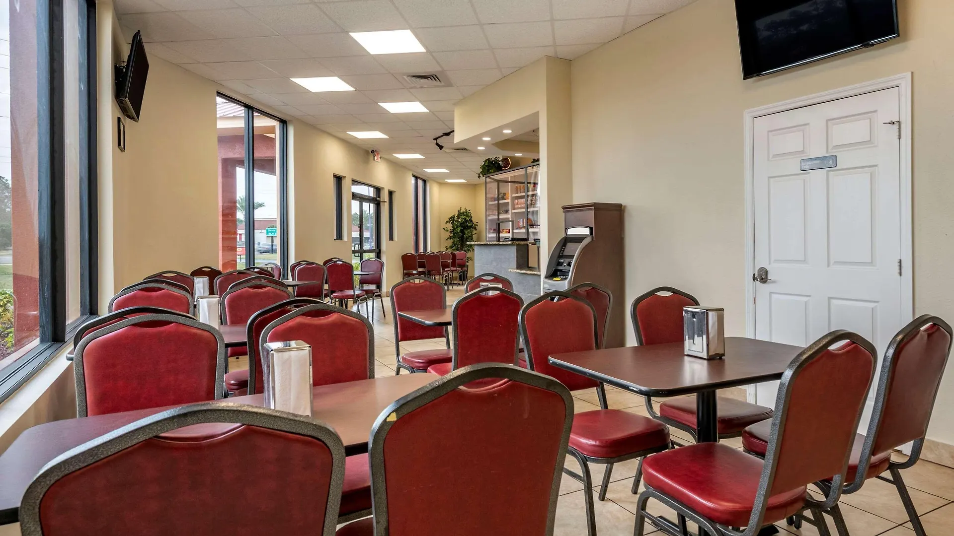 Econo & Maingate Hotel