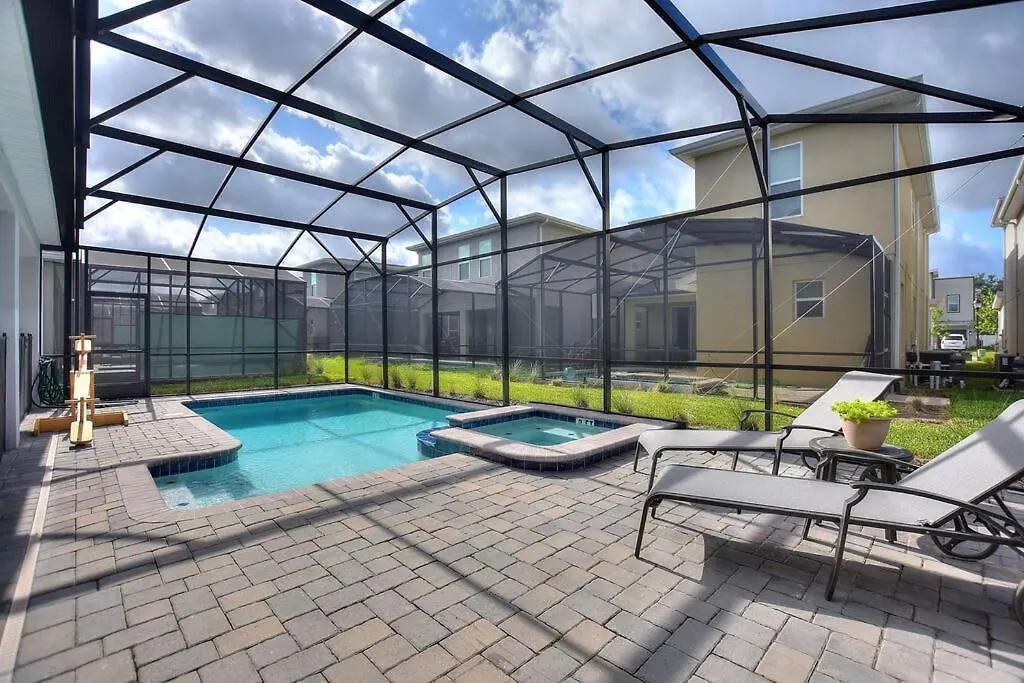 Luxury Near 8 Bedroom Private Pool & Playground