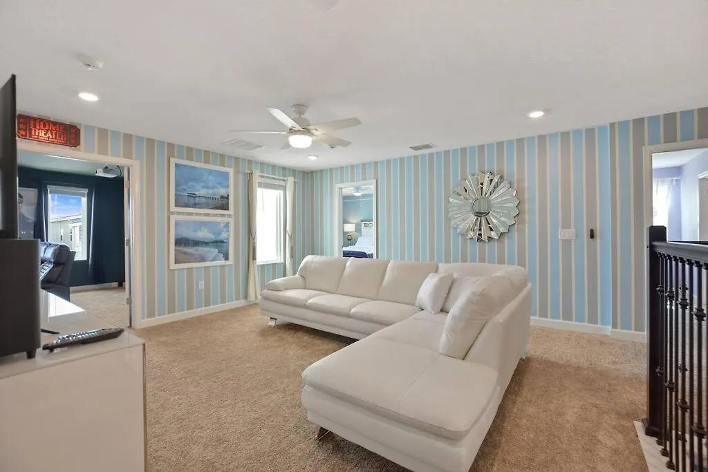 Luxury Near 8 Bedroom Private Pool & Playground Kissimmee