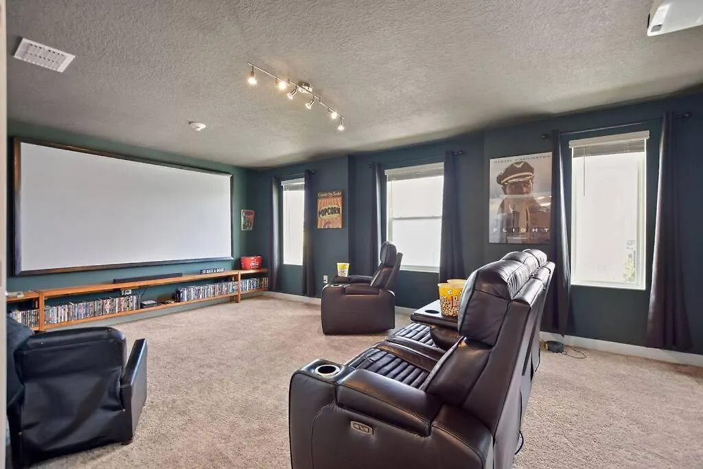Luxury Near 8 Bedroom Private Pool & Playground * Kissimmee