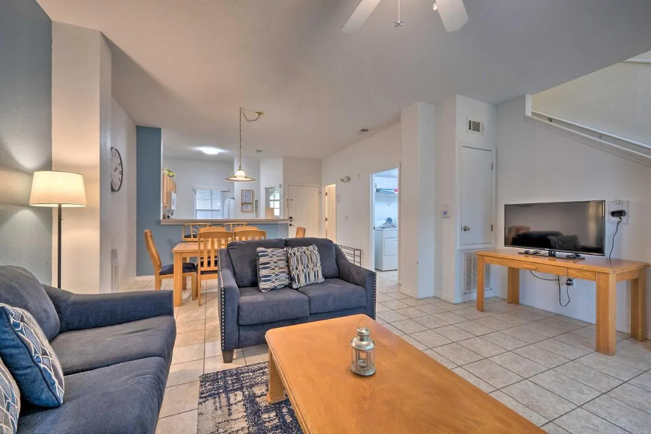 Family-friendly Lake Berkeley Home! *