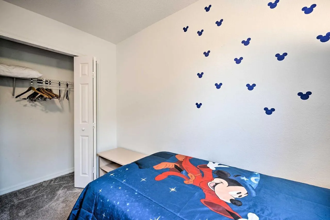 Family-friendly Lake Berkeley Home! *