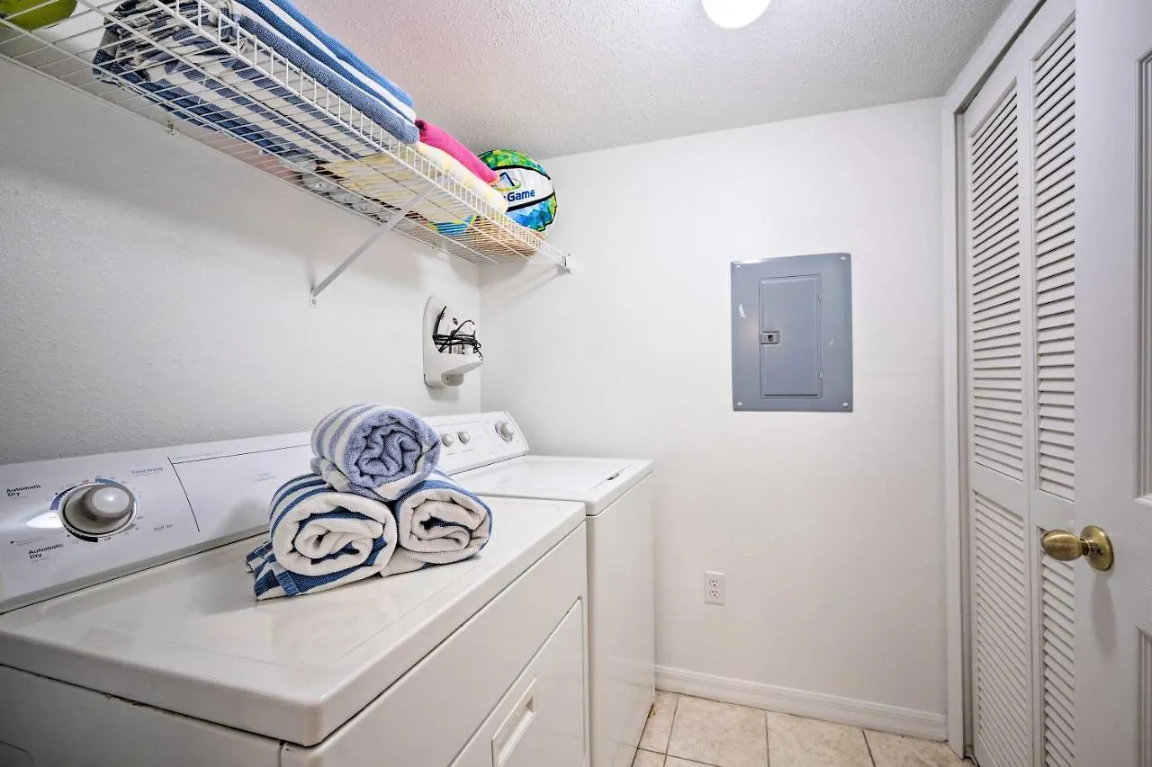Family-friendly Lake Berkeley Home! *