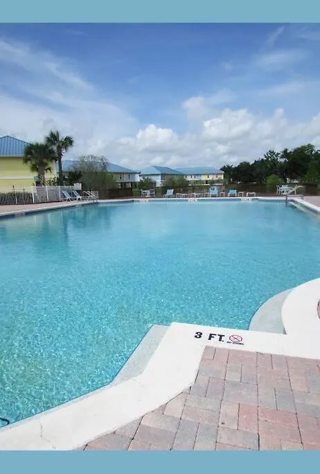 Modern Townhouse With Pool Close To & Silver Spurs Arena Holiday home Kissimmee