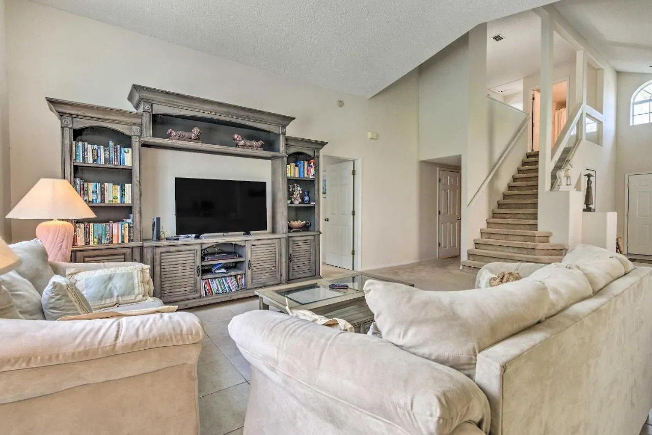 Spacious With Pool Less Than 5 Mi To World Holiday home