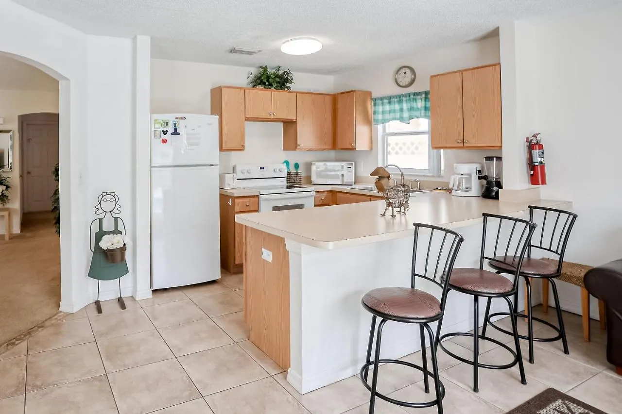 Bright And Cozy Escape Kissimmee